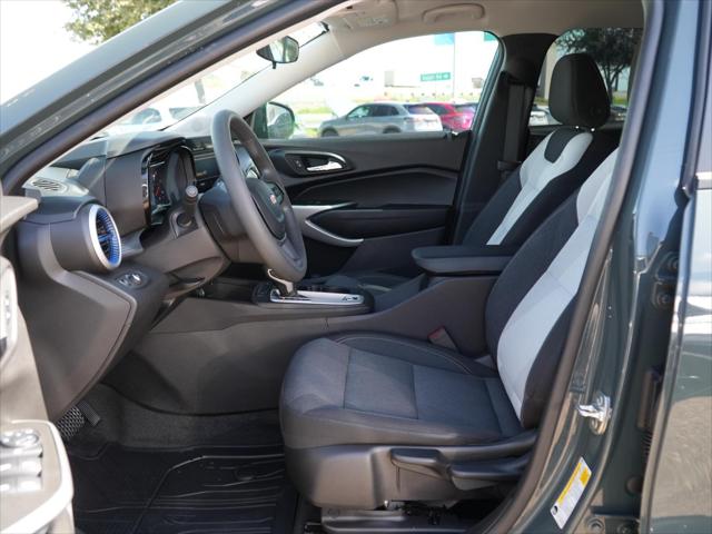 2025 Chevrolet Trax FWD LS