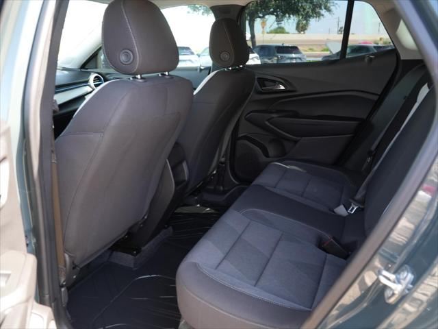 2025 Chevrolet Trax FWD LS