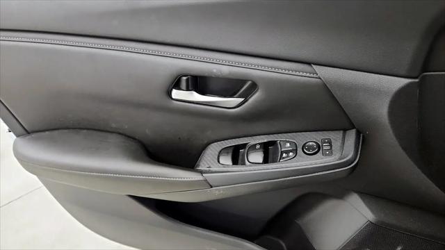 2023 Nissan Sentra SV Xtronic CVT