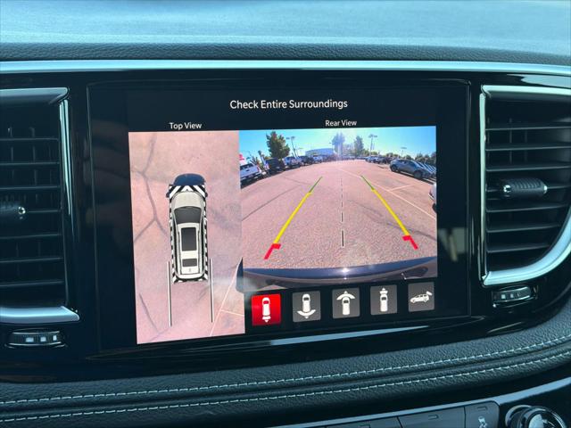 2025 Chrysler Pacifica Hybrid Premiuim S Appearance Package