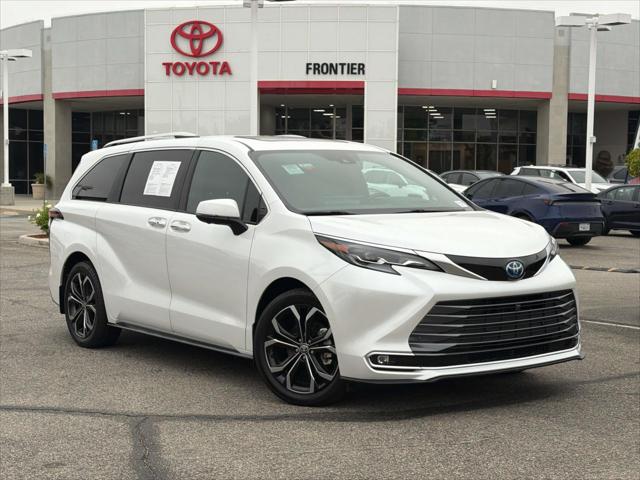 2025 Toyota Sienna Platinum for sale in Valencia, CA