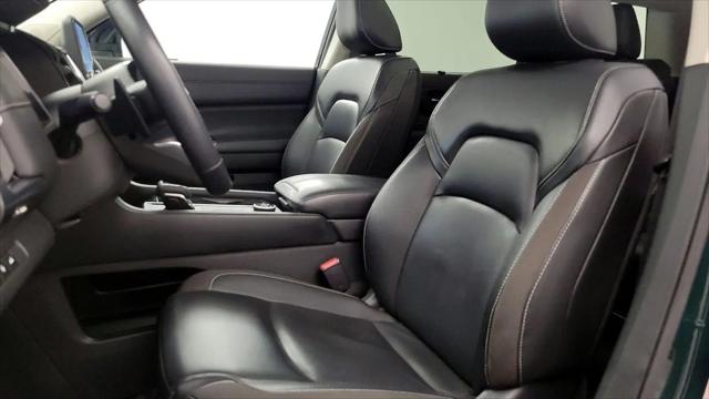 2023 Nissan Pathfinder SL 4WD