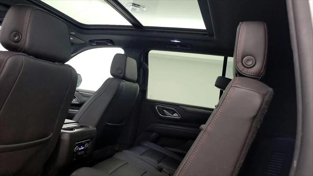 2022 Chevrolet Suburban 4WD RST