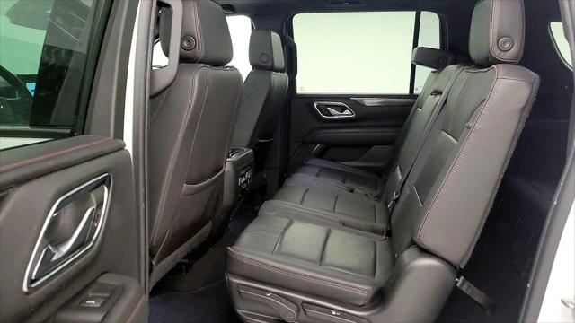 2022 Chevrolet Suburban 4WD RST
