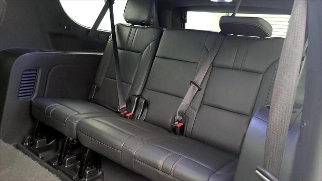 2022 Chevrolet Suburban 4WD RST
