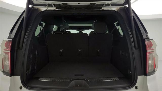 2022 Chevrolet Suburban 4WD RST