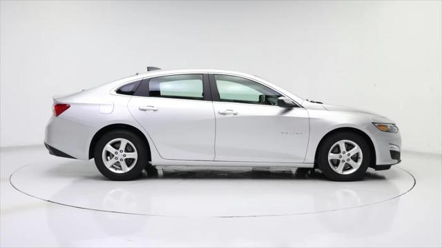 2022 Chevrolet Malibu FWD 1FL