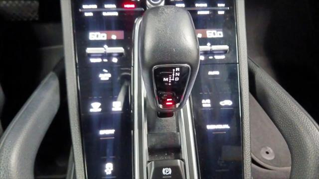 2023 Porsche Cayenne Platinum Edition