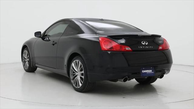 2015 INFINITI Q60 Standard