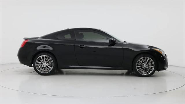 2015 INFINITI Q60 Standard