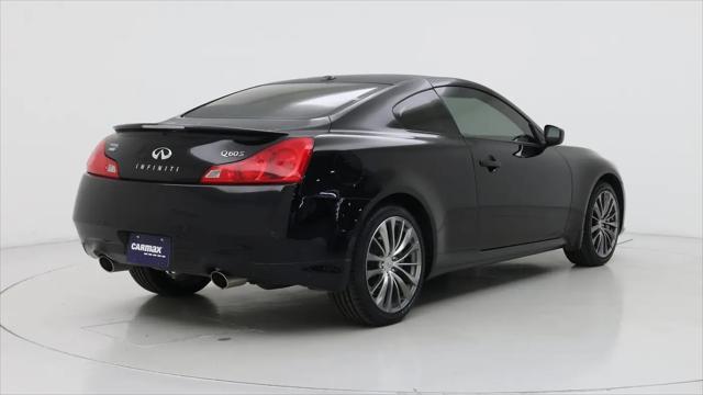 2015 INFINITI Q60 Standard