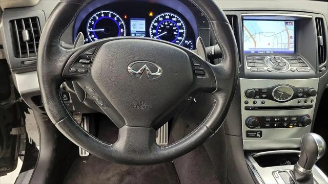 2015 INFINITI Q60 Standard