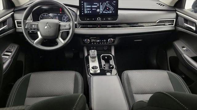 2025 Mitsubishi Outlander ES 2.5 S-AWC