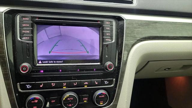 2016 Volkswagen Passat 1.8T SE