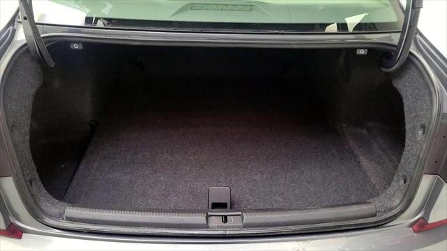 2016 Volkswagen Passat 1.8T SE