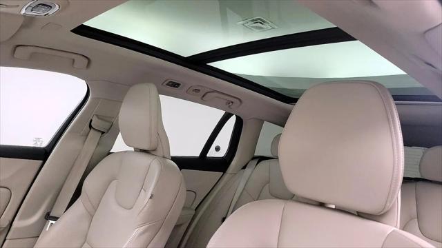 2020 Volvo V60 T5 Momentum