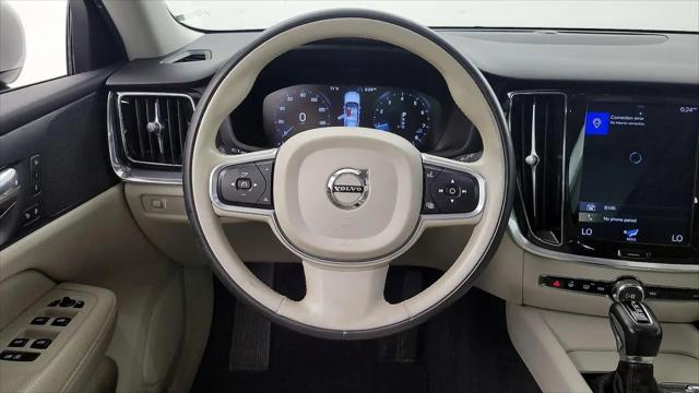 2020 Volvo V60 T5 Momentum