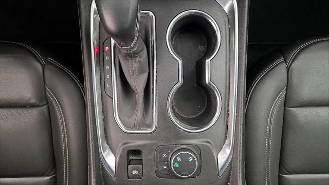 2023 Chevrolet Traverse AWD LT Leather