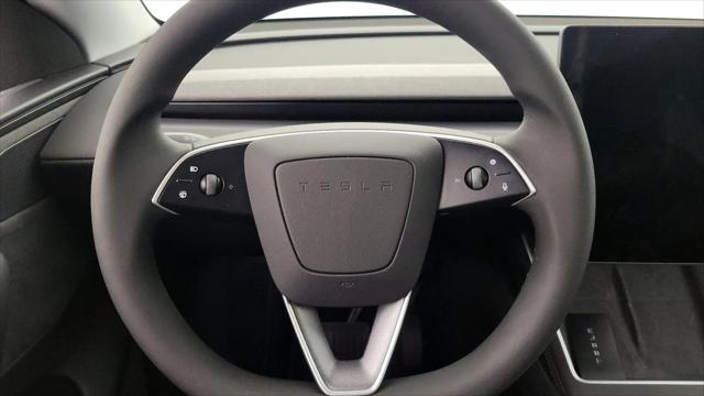 2026 Tesla Model Y Premium Rear-Wheel Drive