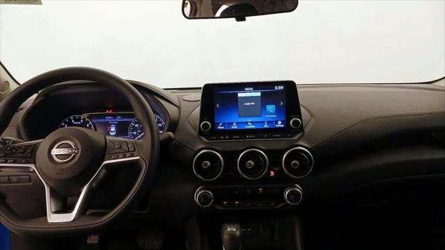 2024 Nissan Sentra SV Xtronic CVT