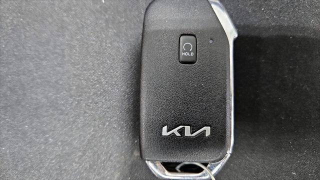 2023 Kia K5 LXS