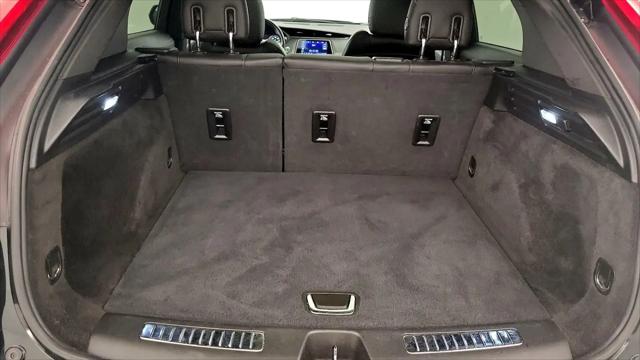2022 Cadillac XT4 AWD Premium Luxury