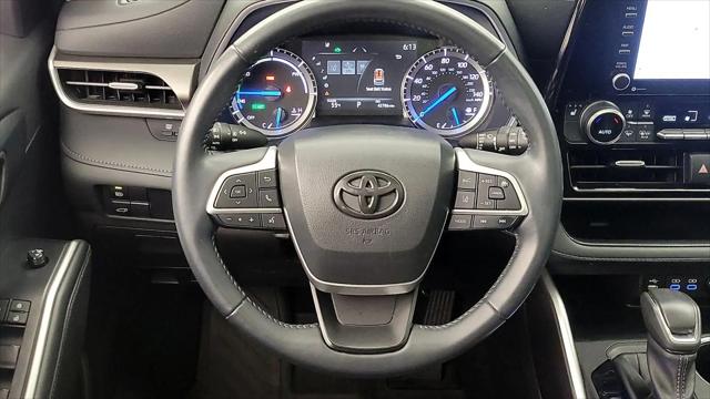 2022 Toyota Highlander Hybrid XLE