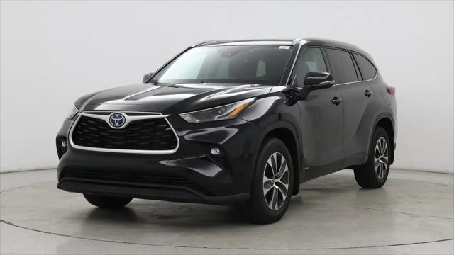 2022 Toyota Highlander Hybrid XLE