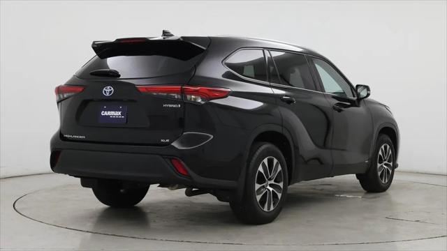 2022 Toyota Highlander Hybrid XLE