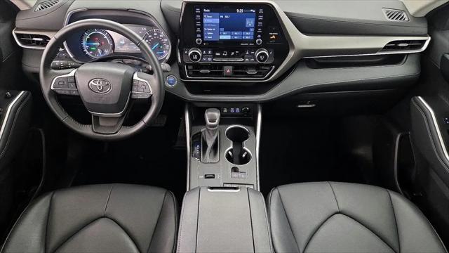 2022 Toyota Highlander Hybrid XLE