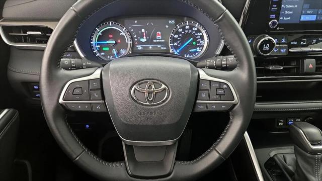 2022 Toyota Highlander Hybrid XLE