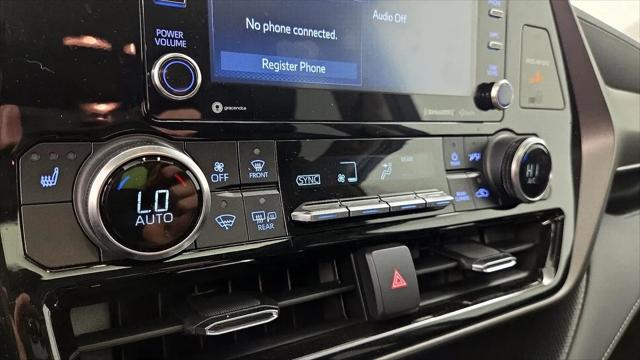 2022 Toyota Highlander Hybrid XLE