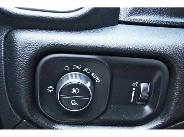 2023 Ram 1500 Lone Star Crew Cab 4x4 5'7" Box