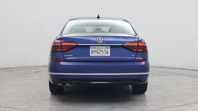 2017 Volkswagen Passat 1.8T R-Line