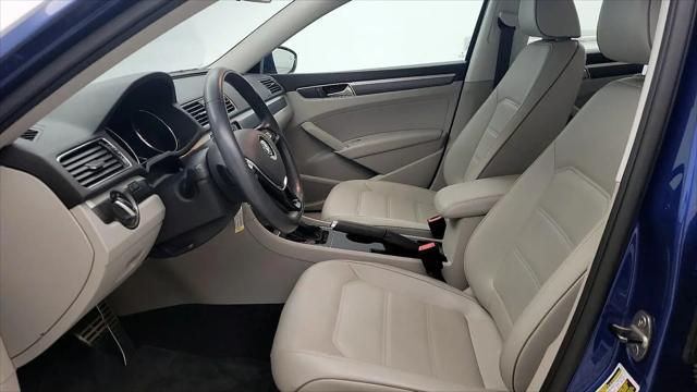 2017 Volkswagen Passat 1.8T R-Line