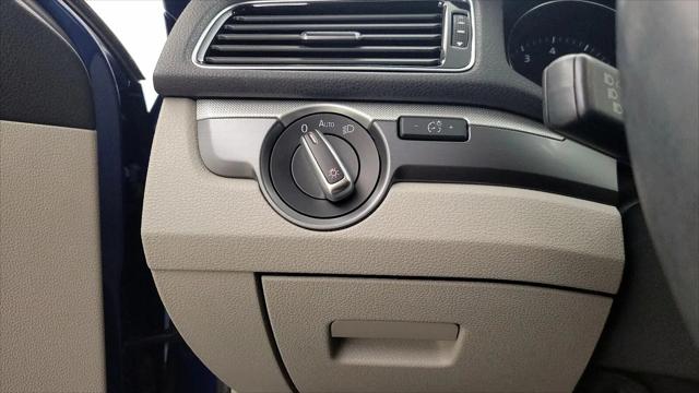 2017 Volkswagen Passat 1.8T R-Line