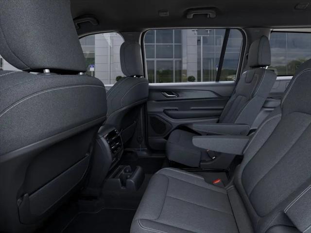 2026 Jeep Grand Cherokee L Laredo 4x4