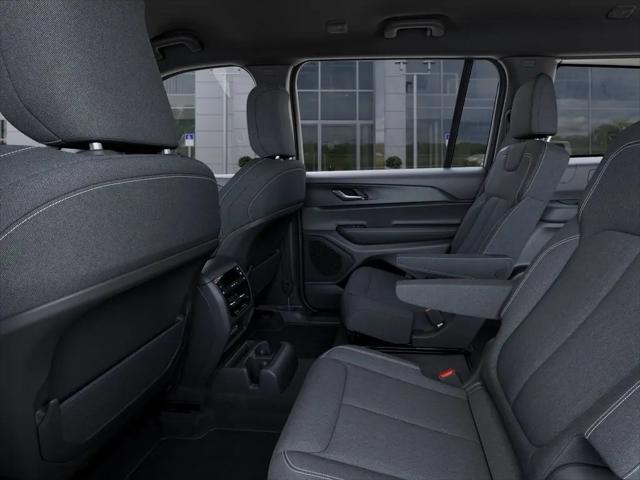 2026 Jeep Grand Cherokee L Laredo 4x4