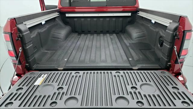 2024 Nissan Frontier Crew Cab SL 4x2