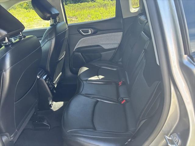 2022 Jeep Compass Latitude Lux 4x4
