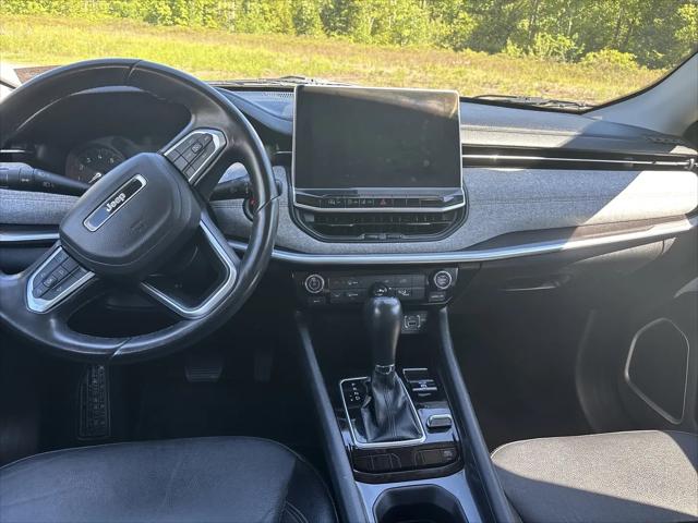 2022 Jeep Compass Latitude Lux 4x4