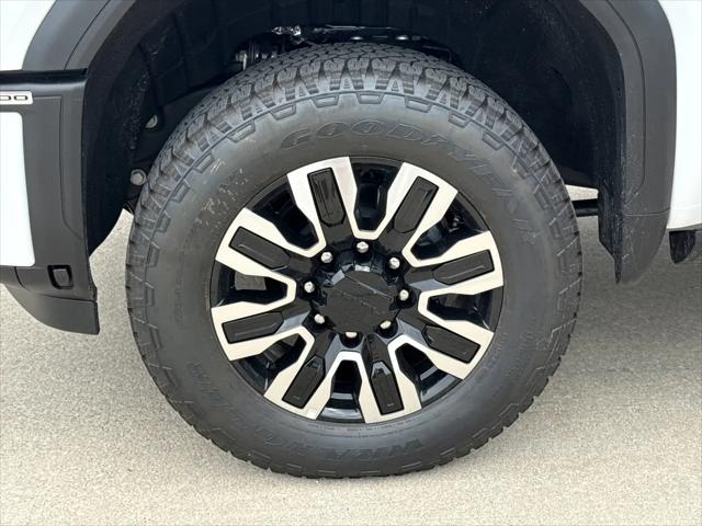 2026 GMC Sierra 2500HD Crew Cab, Standard Bed, Denali Ultimate, 4WD