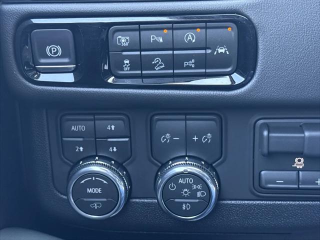2026 GMC Yukon XL 4WD AT4