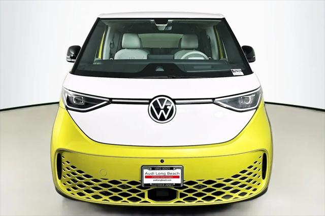 2025 Volkswagen ID. Buzz Pro S Plus with 4MOTION