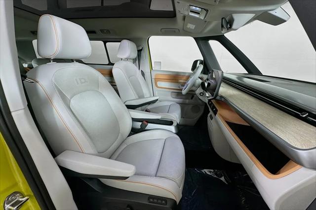 2025 Volkswagen ID. Buzz Pro S Plus with 4MOTION