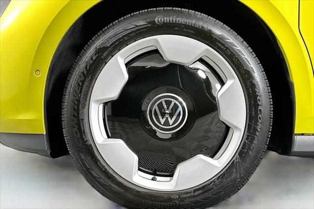 2025 Volkswagen ID. Buzz Pro S Plus with 4MOTION