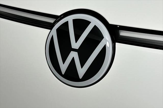 2025 Volkswagen ID. Buzz Pro S Plus with 4MOTION