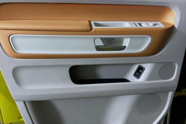 2025 Volkswagen ID. Buzz Pro S Plus with 4MOTION