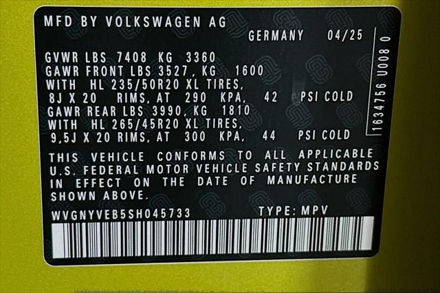 2025 Volkswagen ID. Buzz Pro S Plus with 4MOTION