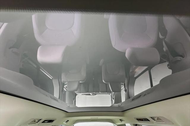 2025 Volkswagen ID. Buzz Pro S Plus with 4MOTION